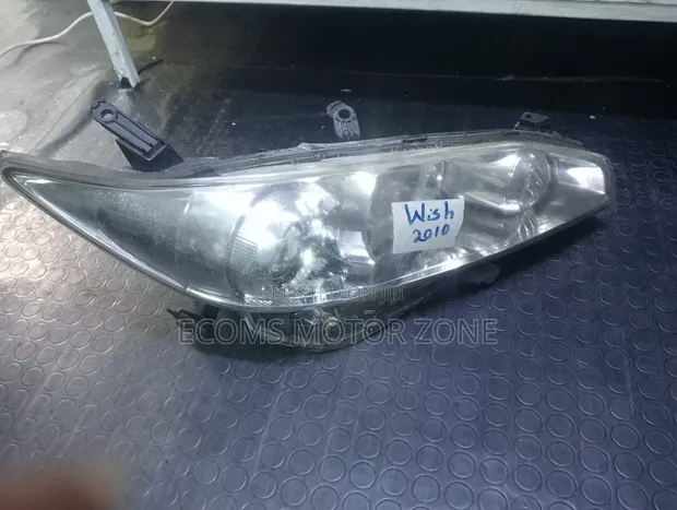 Toyota Wish 2010 Headlight - 1