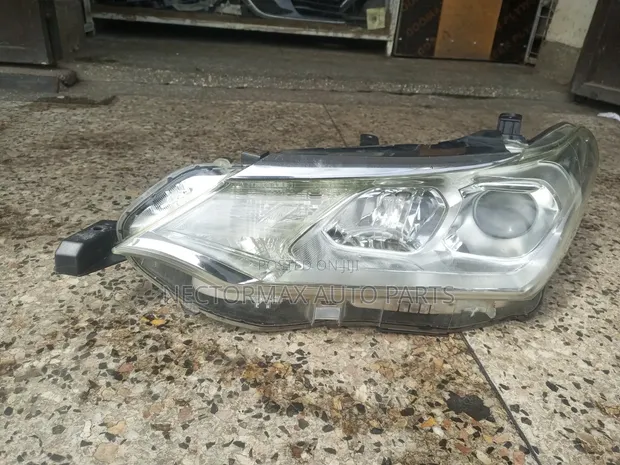 Toyota Axio/Fielder 165 Non-Xenon Headlight (Refurbished) - 1