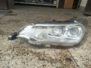 Toyota Axio/Fielder 165 Non-Xenon Headlight (Refurbished)