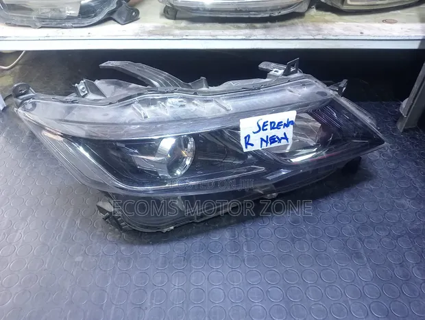 Nissan Serena 2018 Headlight - 1