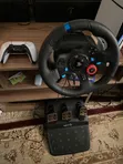 Logitech G29 Racing Wheel and Pedals + Gaming Pad - 1