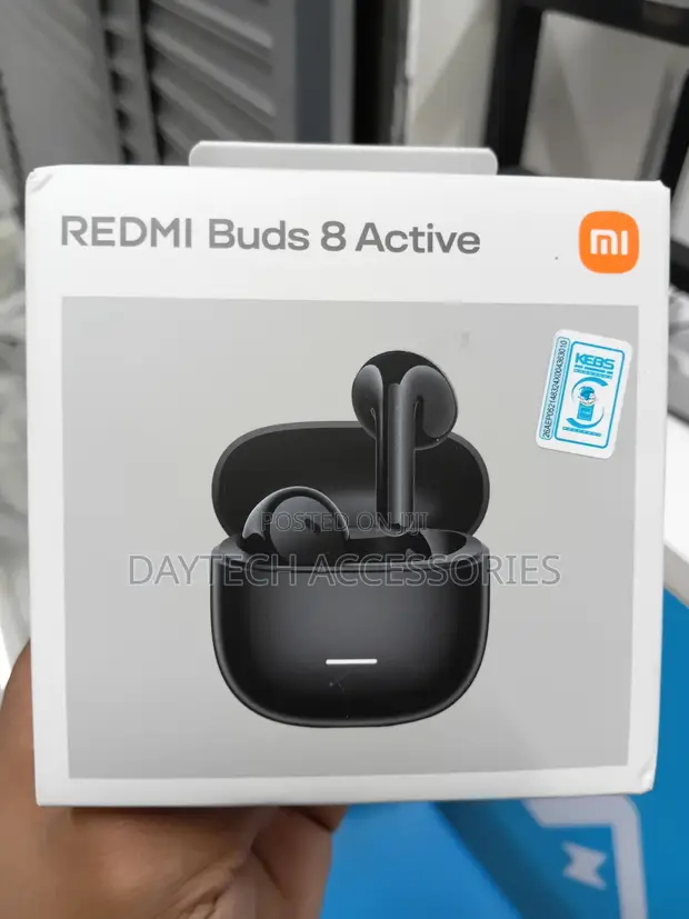 Xiaomi Redmi Buds 8 Active Wireless Earbuds - Black - 1