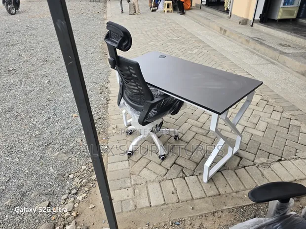 Luxury Digital Combination Office Desk and Chairs - 1