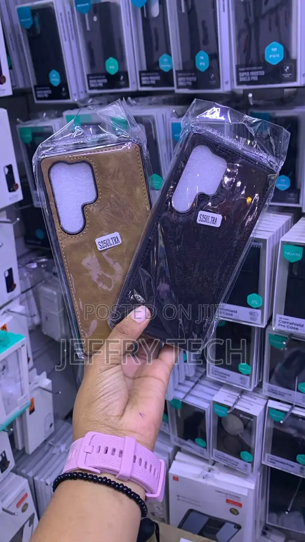 Two Faux-Leather Back Covers for Samsung Galaxy S25 Ultra - 1