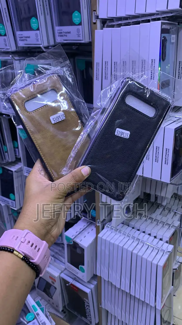 Leather-Style Protective Back Case for Samsung Galaxy S10 Plus - 1