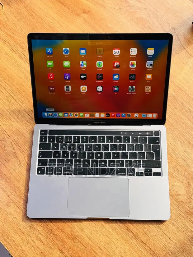 Apple MacBook Pro 2019 8GB Intel Core i5 256GB SSD - 1