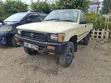Toyota Hilux 1998 Gold - 2