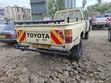 Toyota Hilux 1998 Gold - 3