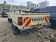 Toyota Hilux 1998 Gold - 4