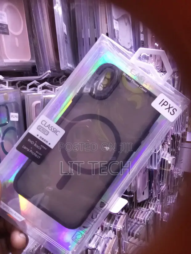 MagSafe iPhone XS Translucent Case with Lens Protector - Black - 1