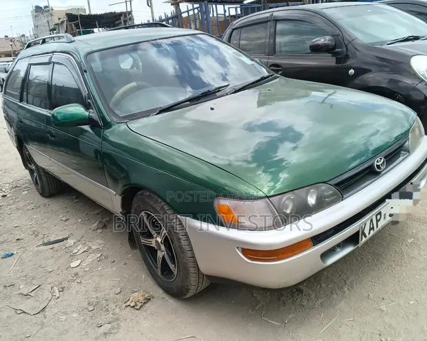 Toyota Corolla 2001 Green - 1