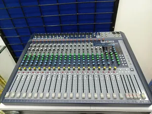 Soundcraft Signature 22 Mixer - Brand New