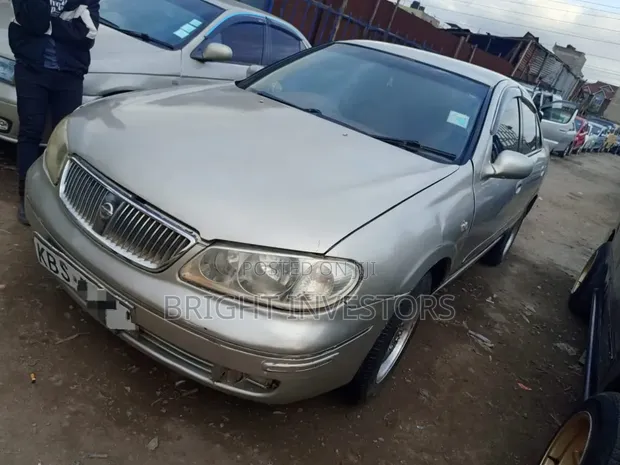 Nissan Bluebird 2007 Silver - 1