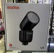 Godox V1 Round Head Flash for Canon - 1