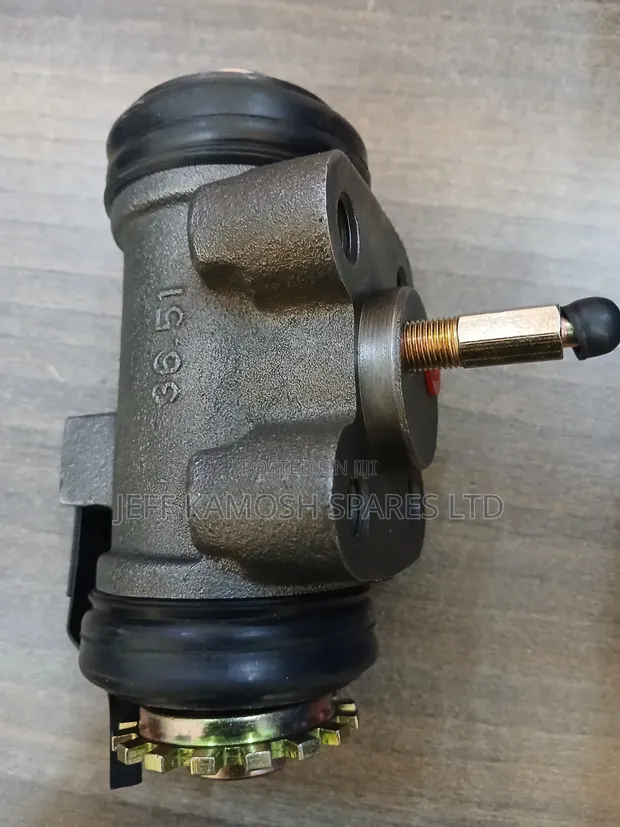 Wheel Cylinder for FH 215, Canter, Fuso - Brand New - 1