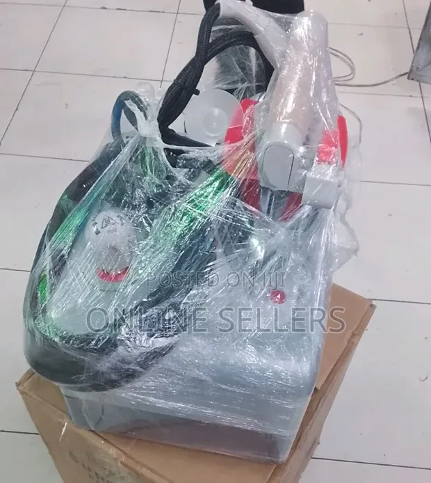 Silverline Boiler Steam Iron - Brand New - 1