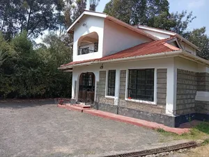 Nyumba ya Vyumba 4 na SQ Mtaa wa Karen C kwa Kodi