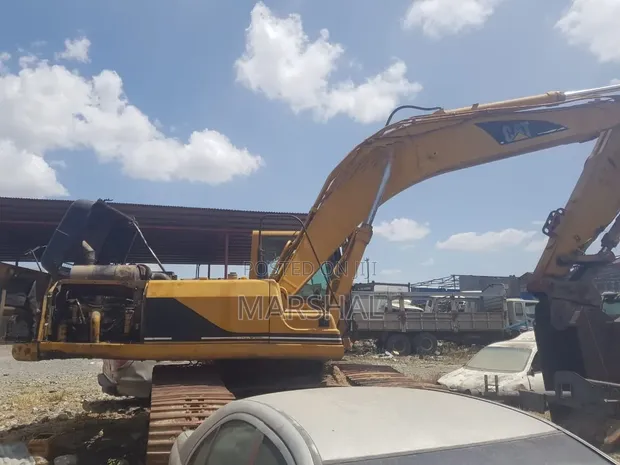 Caterpillar 330BL Excavator - Needs Repairs - 1