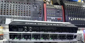 Behringer MX882 Ultra-Link Pro Mixer