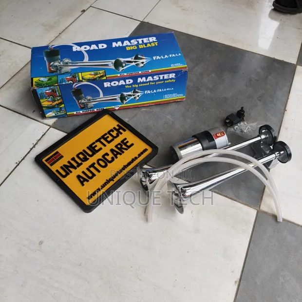 Road Master 24V Twin-Pipe Air Horn - 1