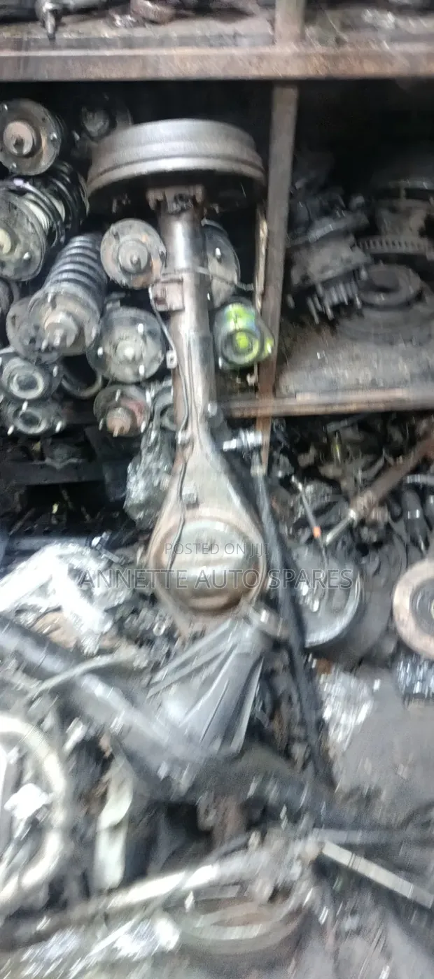 Toyota Hilux Vigo 4WD Gearbox - 1