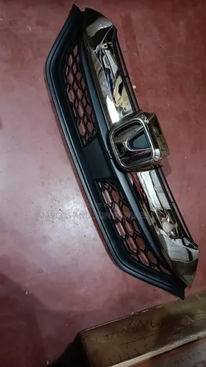 Honda CR-V RT Grill 2017