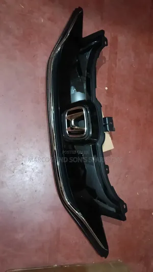 Honda Fit GK3 Grille - Brand New