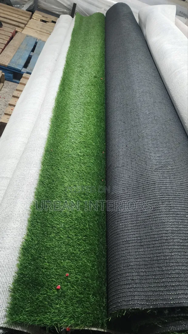 High Quality Artificial Grass - Premium Per M2 - 1