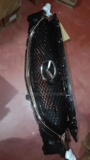 Grille ya Mazda CX-5 2017