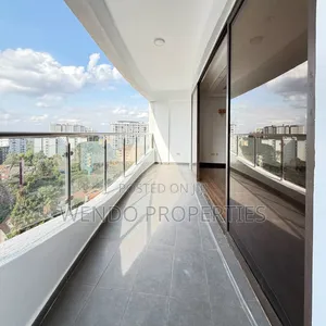 3-Bedroom Apartment with DSQ in Kileleshwa