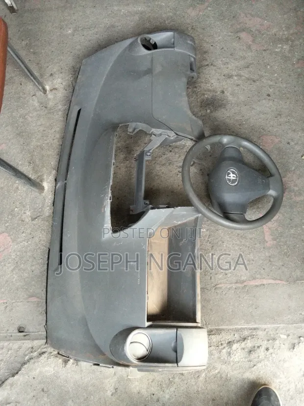 Toyota Vitz 2005 Dashboard and Steering Airbag - 1