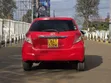 Toyota Vitz 2011 Nyekundu - 4