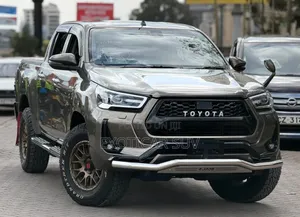 2023 Toyota Hilux Double Cabin Gold