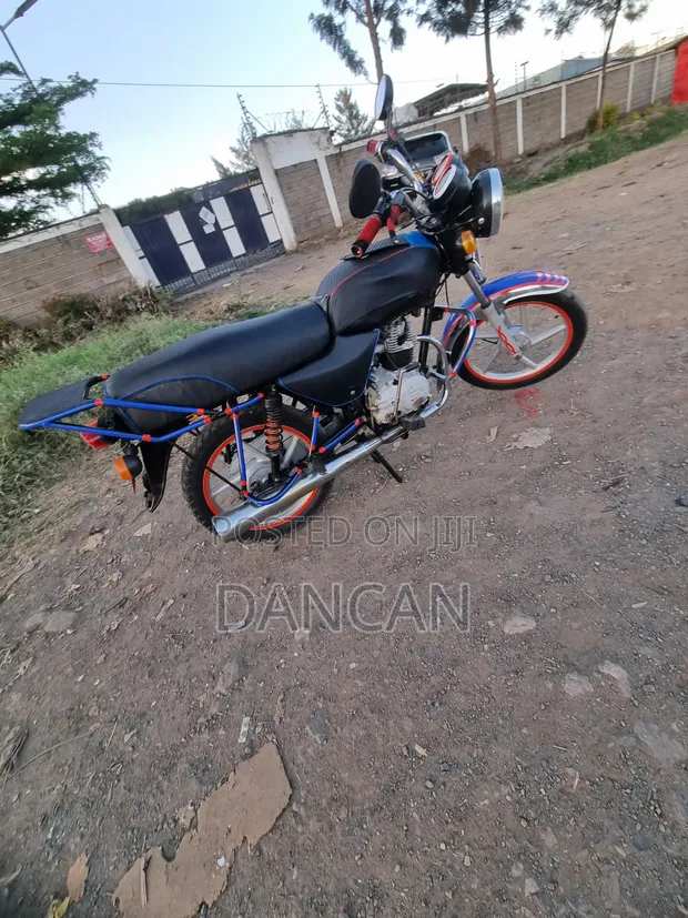 Bajaj Boxer 100 2021 Nyeusi - 1
