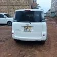 Toyota Sienta 2010 White - 4