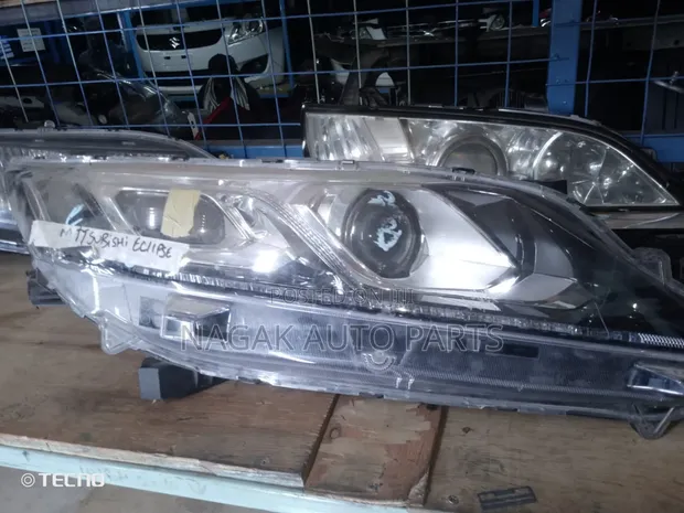 Mitsubishi Eclipse 2015 Headlight (Non-Xenon) - 1