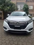 Honda Vezel 1.5 Hybrid 2WD 2019 White - 2