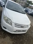 Toyota Axio 2010 Nyeupe - 3
