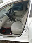 Toyota Axio 2010 Nyeupe - 4