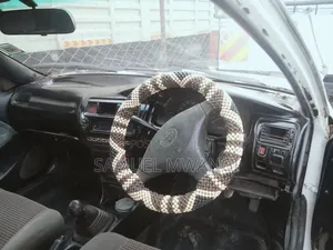 Toyota Corolla 1998 Nyeupe
