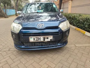 Toyota Succeed 2015 Bluu