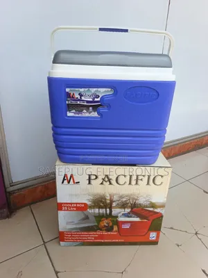 Portable Pacific 10L Cooler Box