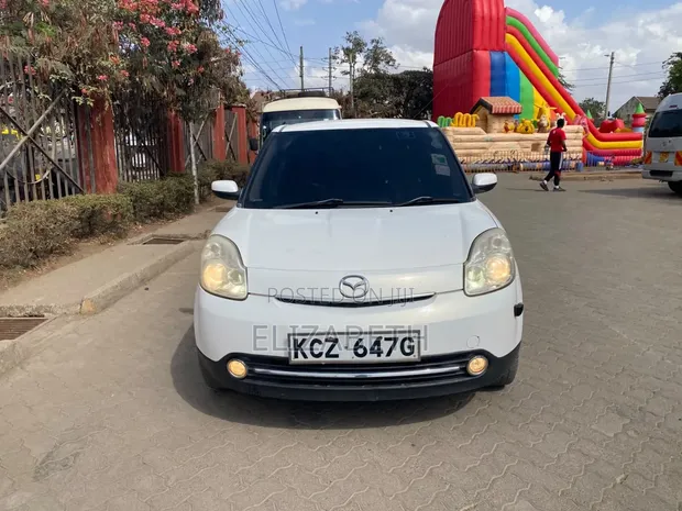 Mazda Verisa 2013 White - 1