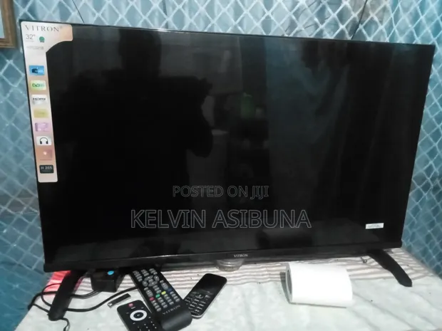 Vitron 32" LED TV - 1