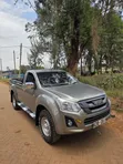 Isuzu D-MAX 2021 Dhahabu - 1