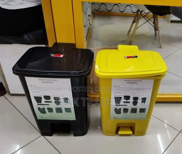 Taka Bin ya Plastiki ya Lita 30 - Nyeusi na Njano - 1