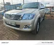 Toyota Hilux 2012 Nyeupe - 2