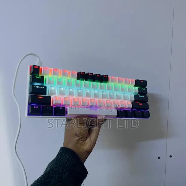 Kibodi ya Michezo ya Kubahatisha ya RGB kwa Bei Nafuu (Nyeupe/Nyeusi) - 1