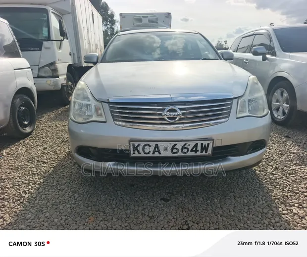 Nissan Bluebird Sylphy 2006 Silver - 1
