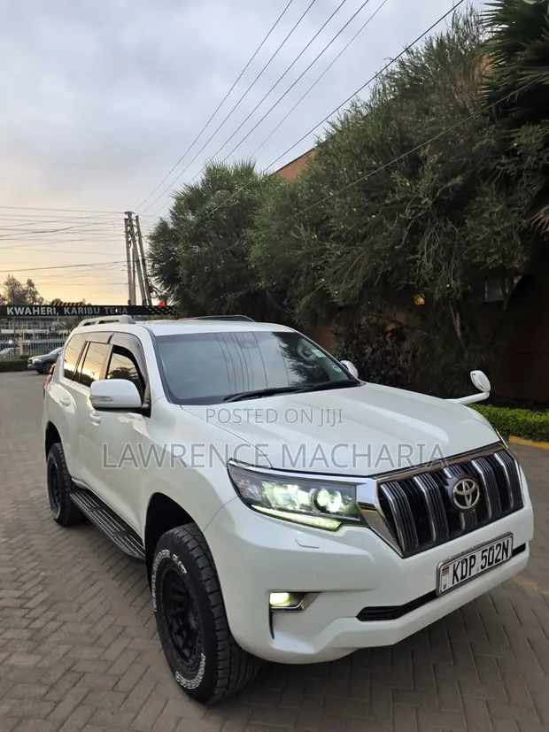 Toyota Land Cruiser Prado 2.8 2017 White - 1